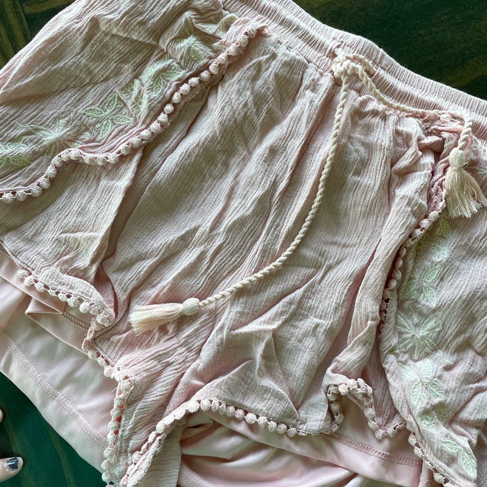 Love Tree shorts